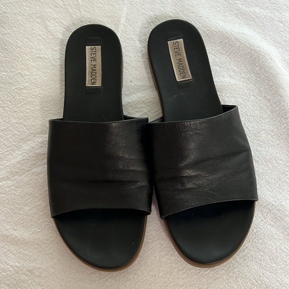 Sandals - Picture 2 of 2